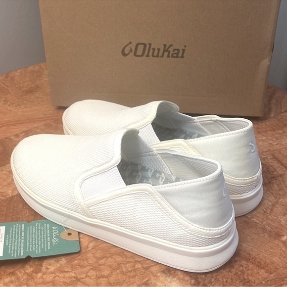 NWT OLUKAI Ki‘ihele Slip-On Sneaker bright white womens size 7 foldable - Picture 4 of 9